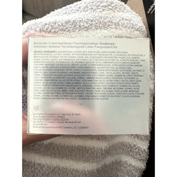 IT Cosmetics Confidence in a Neck Cream for all skin types NIB 2.6oz - Picture 4 of 5